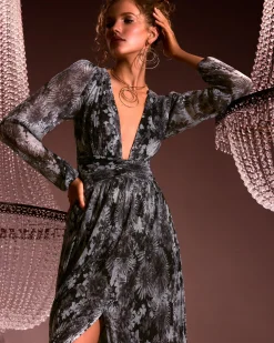 Fashion Estelle Long Sleeve V-Neck Dress Dresses