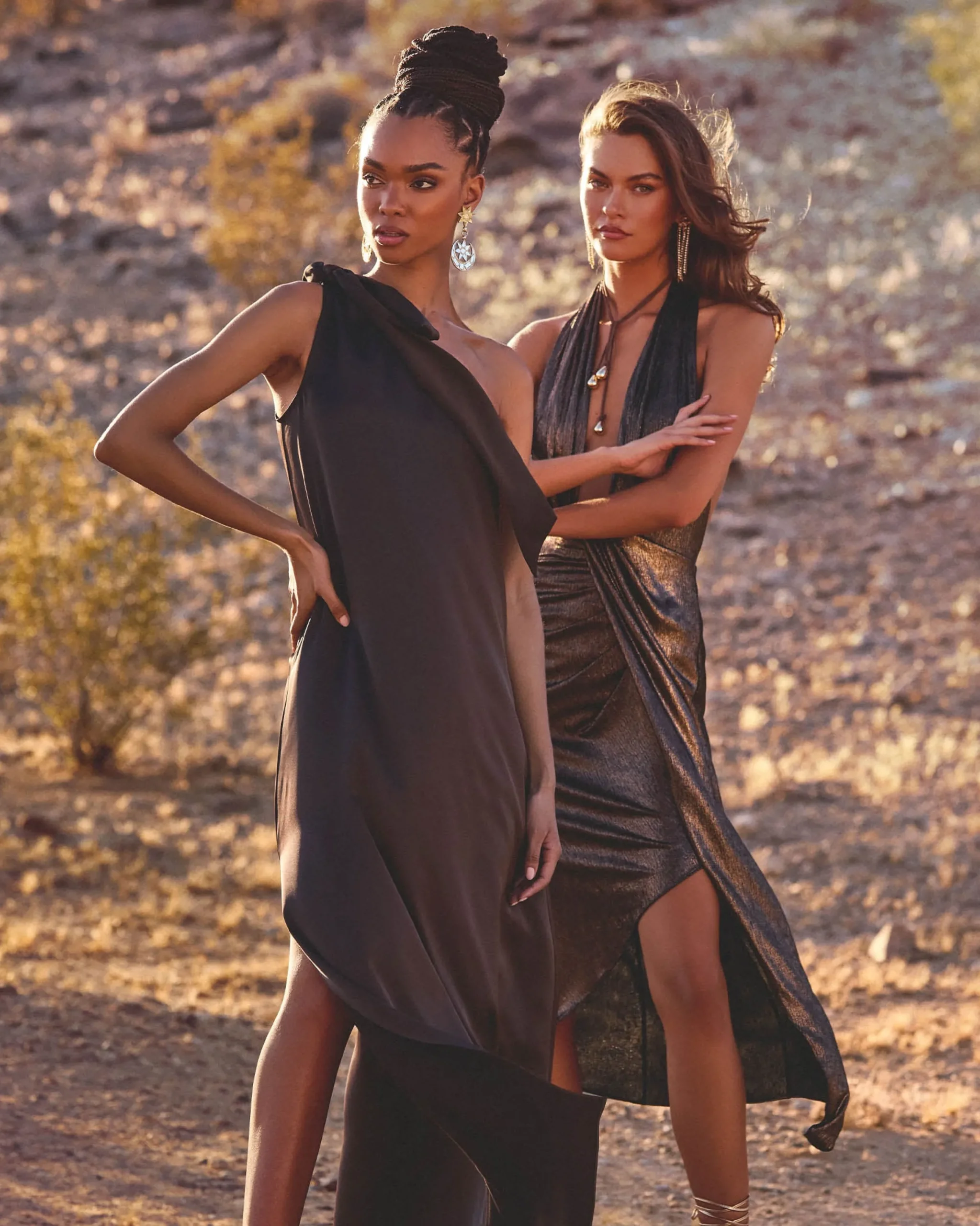 Fashion Mayberry Plunging Halter Metallic Midi Dress Dresses